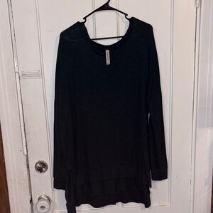 Zenana Outfitters Classic Black Long Sleeve Top